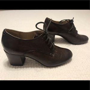 Frye Stella Oxford Booties